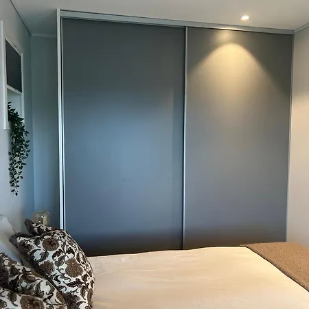 Fin Med Parkering! Appartement